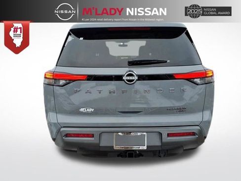 New 2026 Nissan Pathfinder Platinum image 6