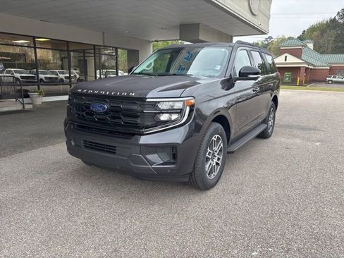 New 2026 Ford Expedition Active image 1