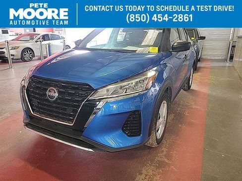 Used 2025 Nissan Kicks Play S FWD image 1
