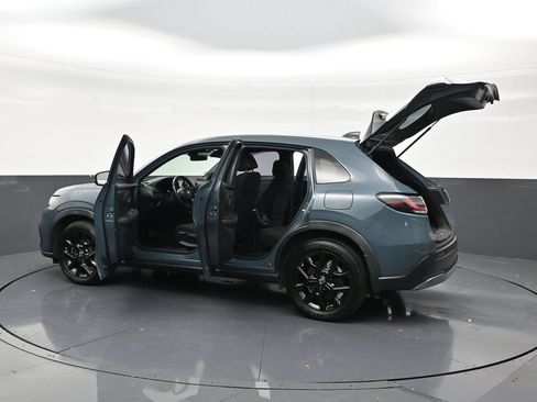 Used 2023 Honda HR-V Sport image 32
