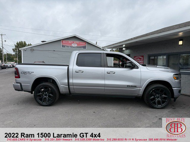 Used 2022 RAM 1500 Laramie AWD/4WD image 2