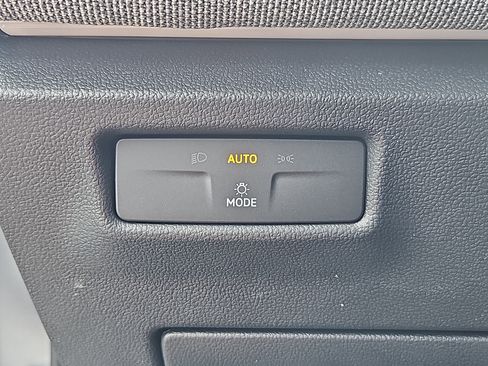 Used 2026 Volkswagen Tiguan S AWD/4WD image 9