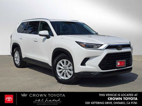 Certified 2025 Toyota Grand Highlander FWD image 1