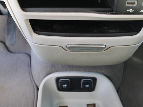 Used 2017 Chrysler Pacifica Touring Plus w/ Tire & Wheel Group image 76