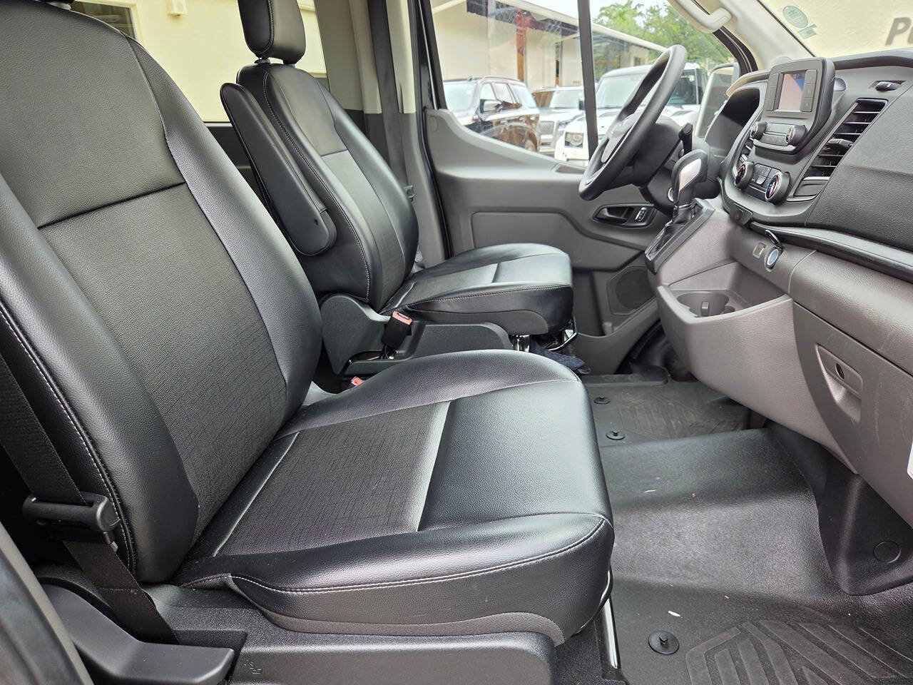 Used 2025 Ford Transit 350 XL RWD image 11