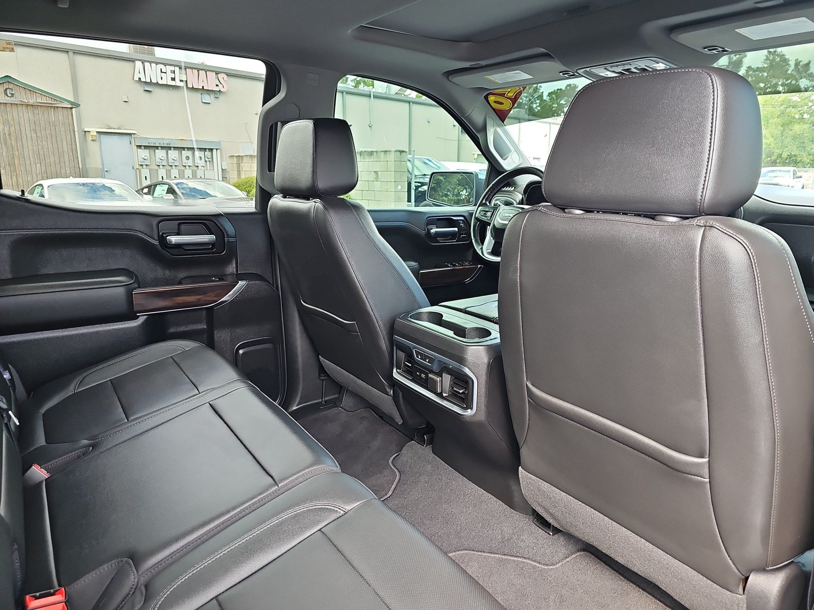 Used 2020 GMC Sierra 1500 SLT w/ SLT Premium Plus Package AWD/4WD image 11