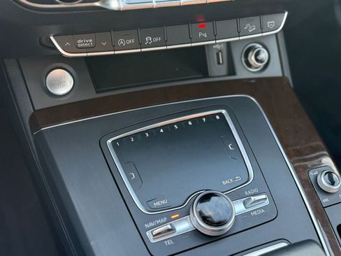 Used 2018 Audi Q5 2.0T Premium Plus w/ Premium Plus Package image 26