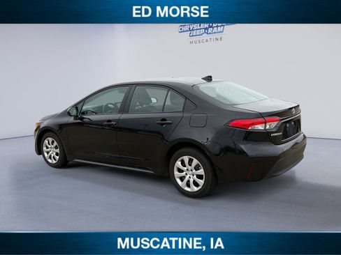 Used 2024 Toyota Corolla LE FWD image 3