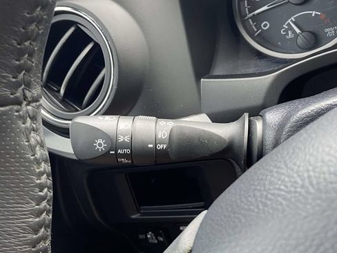 Used 2017 Toyota Tacoma TRD Pro AWD/4WD image 30