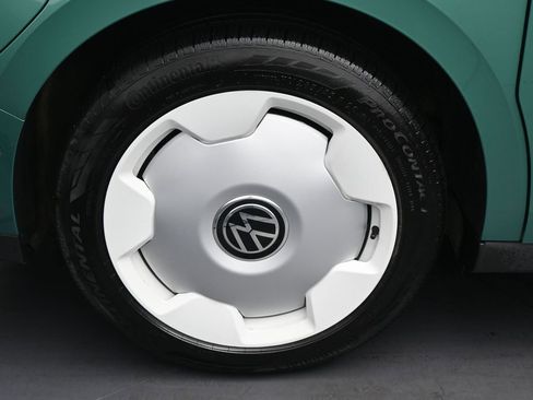 Used 2025 Volkswagen ID. Buzz 1st Edition image 36