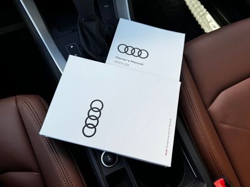 Certified 2025 Audi Q3 2.0T Premium Plus w/ Premium Plus Package image 16
