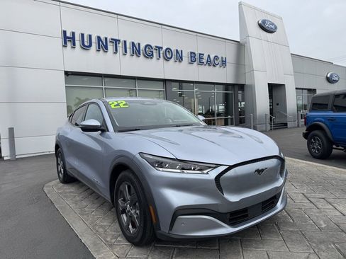 Used 2022 Ford Mustang Mach-E Select image 1