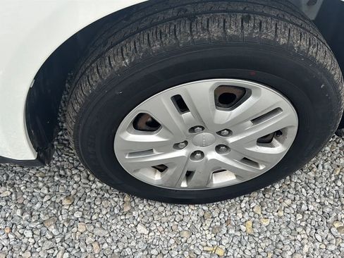 Used 2018 Dodge Journey SE w/ Connectivity Group image 8