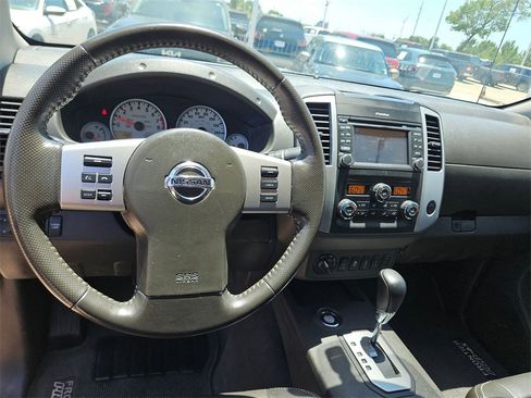 Used 2021 Nissan Frontier PRO-4X w/ Pro-4x Utility Package image 18