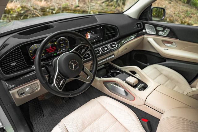 Used 2023 Mercedes-Benz GLS 450 4MATIC image 19