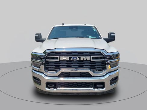 Used 2025 RAM 2500 Big Horn AWD/4WD image 8
