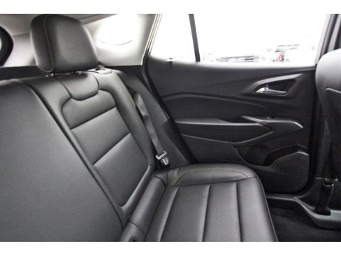 Used 2025 Chevrolet Trax ACTIV w/ Driver Confidence Package image 13