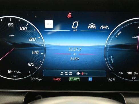 Used 2025 Mercedes-Benz GLC 350e 4MATIC image 17