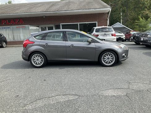 Used 2014 Ford Focus Titanium FWD image 4