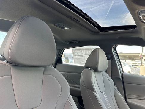 New 2026 Hyundai Elantra SEL Sport Premium FWD image 18