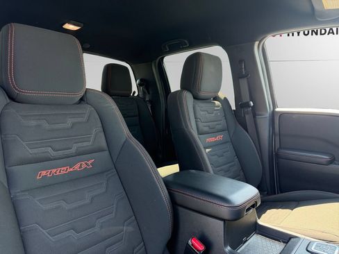 Used 2026 Nissan Frontier PRO-4X AWD/4WD image 13