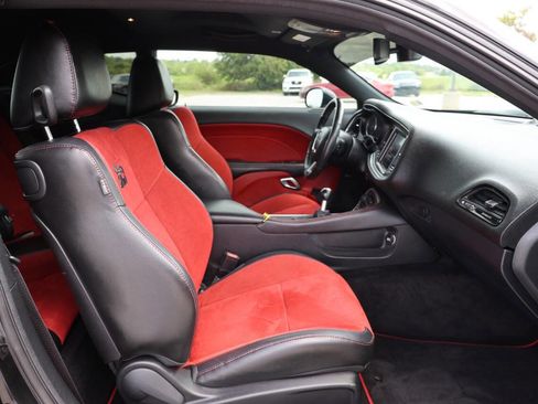 Used 2018 Dodge Challenger R/T Scat Pack image 15