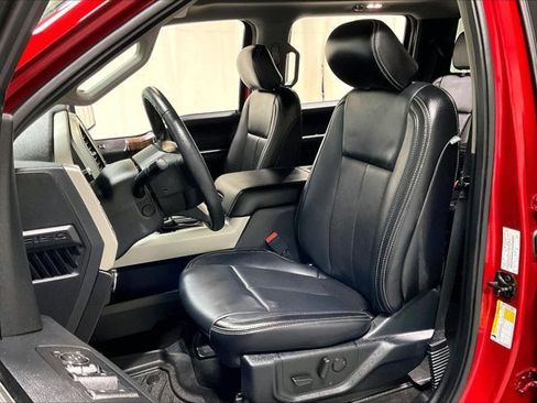 Used 2020 Ford F150 Lariat w/ Equipment Group 502A Luxury AWD/4WD image 25