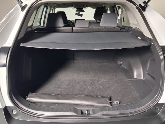 Used 2025 Toyota RAV4 XLE FWD image 13