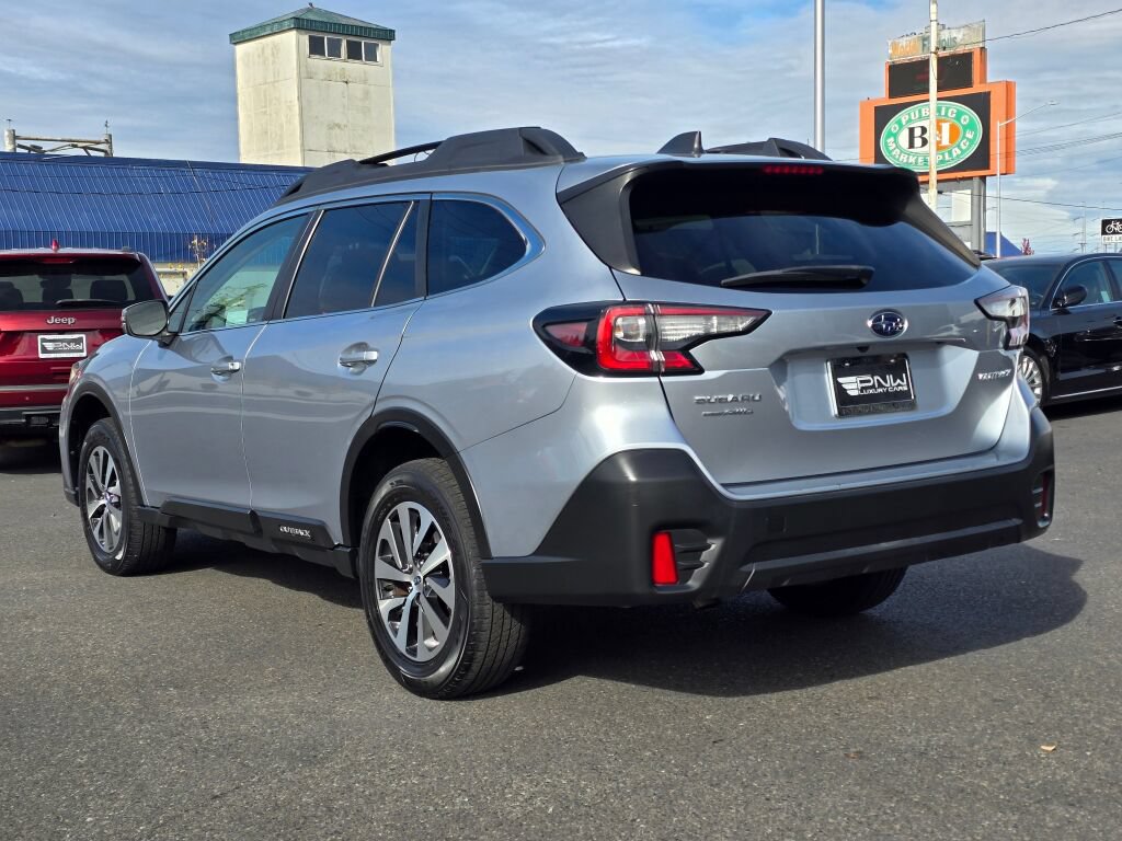 Used 2022 Subaru Outback Premium AWD/4WD image 8