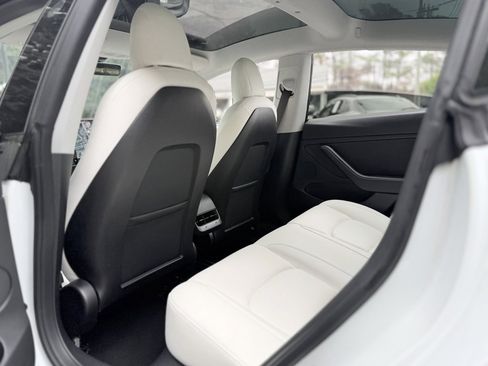 Used 2022 Tesla Model 3 Long Range image 30