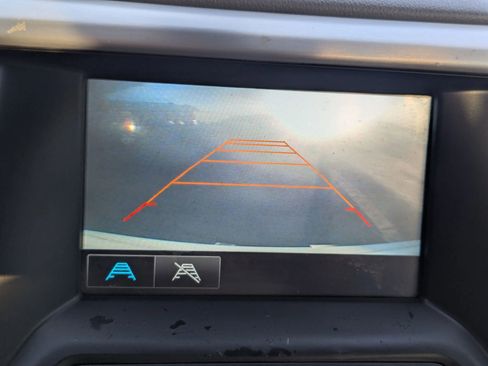 Used 2017 GMC Acadia SLE image 17