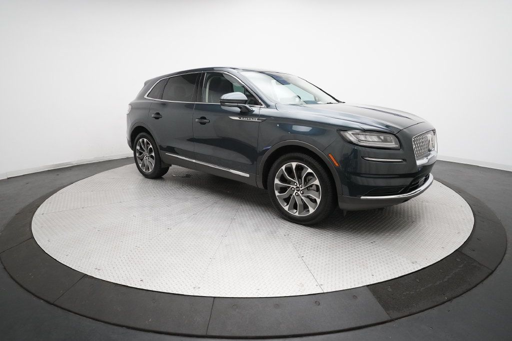 Used 2023 Lincoln Nautilus Reserve w/ Cargo Utility Package AWD/4WD image 36