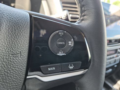 Used 2022 Honda Pilot Touring image 15
