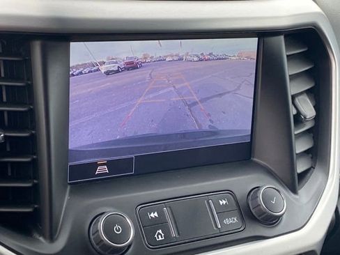 Certified 2023 GMC Acadia SLT image 11