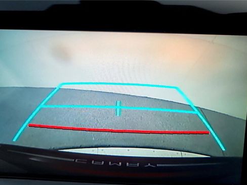 Used 2019 Toyota Camry LE w/ Carpet Mat Package image 31