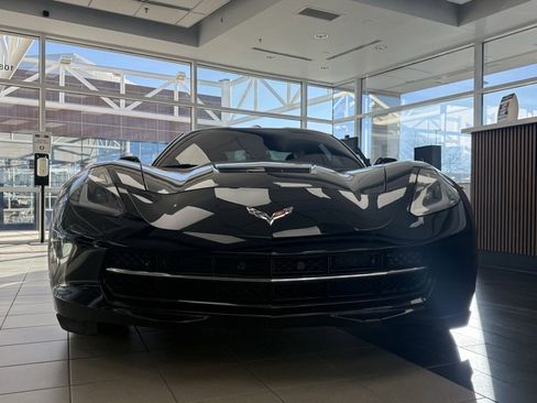 Used 2016 Chevrolet Corvette Stingray Coupe w/ 2LT Preferred Equipment Group image 2