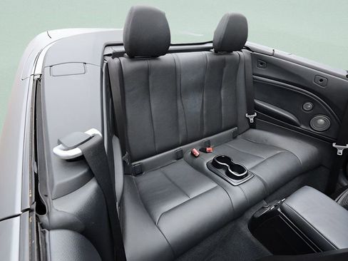 Used 2017 BMW 230i Convertible image 13