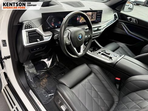 Used 2025 BMW X5 xDrive50e image 28
