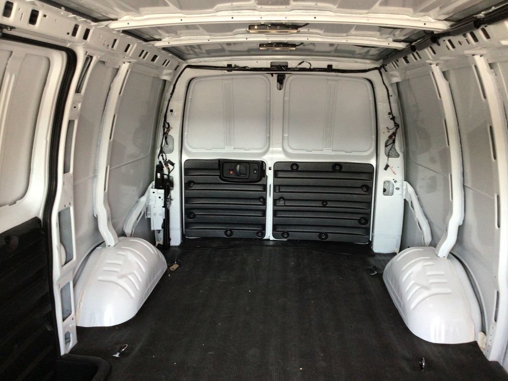 New 2026 Chevrolet Express 2500 w/ Driver Convenience Package RWD image 30