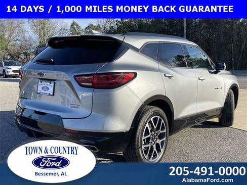 Used 2025 Chevrolet Blazer RS image 3