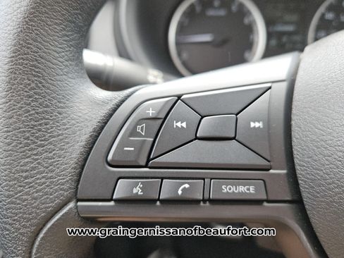Used 2025 Nissan Kicks Play S FWD image 12