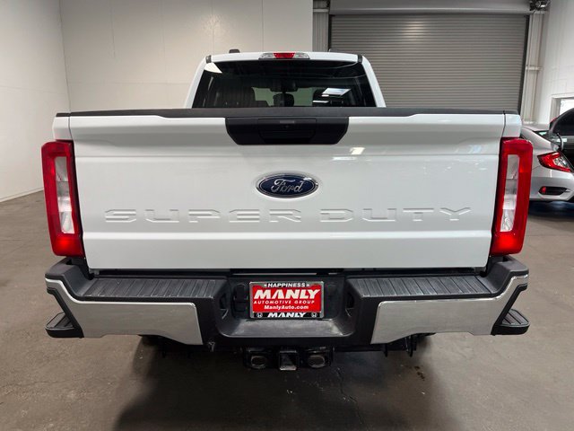 Used 2025 Ford F250 XLT AWD/4WD image 4