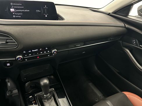 Used 2025 MAZDA CX-30 Carbon image 25