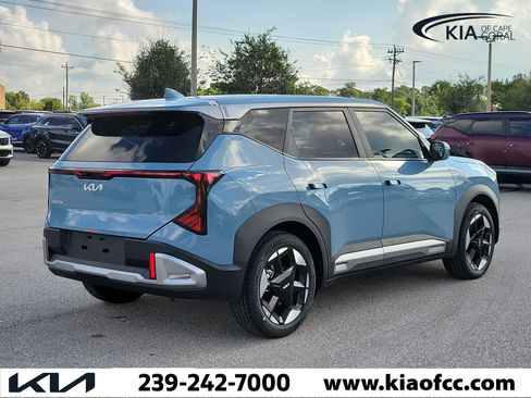 New 2027 Kia Seltos S FWD image 6