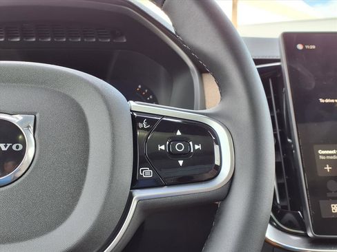 New 2026 Volvo XC90 B6 Plus w/ Protection Package Premier image 15