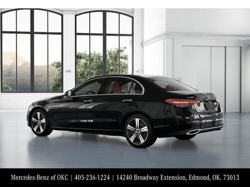 Used 2025 Mercedes-Benz C 300 4MATIC Sedan image 30