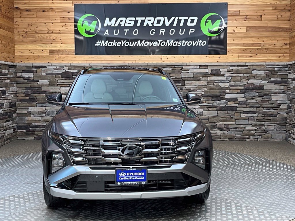 Used 2025 Hyundai Tucson Limited AWD/4WD image 4