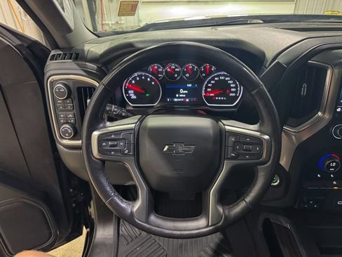 Used 2021 Chevrolet Silverado 1500 RST w/ Z71 Off-Road Package AWD/4WD image 14