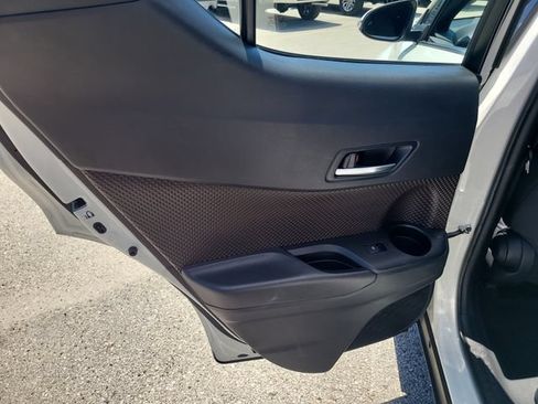Used 2019 Toyota C-HR Limited FWD image 12