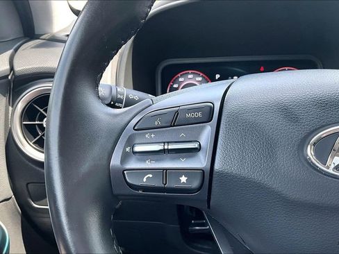 Used 2023 Hyundai Kona Limited FWD image 18